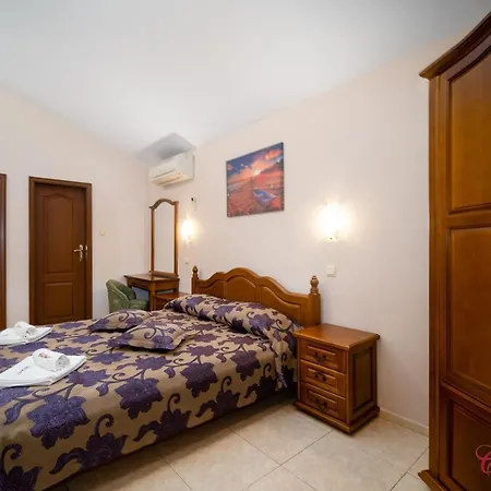 Chuchulev 3* Sozopol