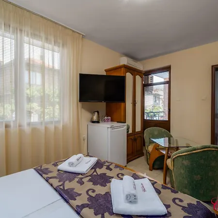 Chuchulev Hotel Sozopol