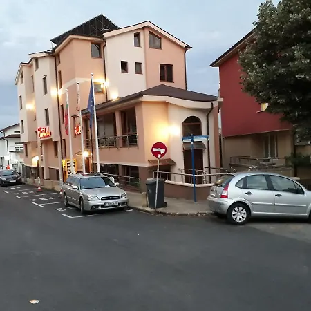Chuchulev Hotel 3*