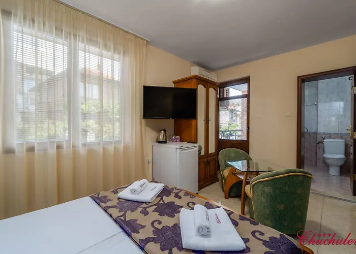 чучулев Хотел Созопол