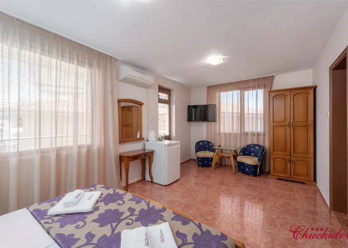 Хотел чучулев 3*