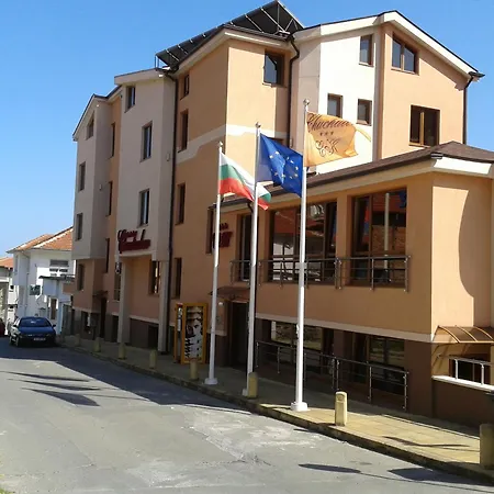 Chuchulev Отель 3*