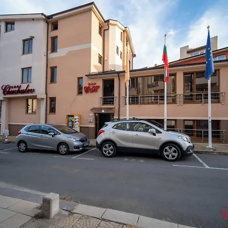 Chuchulev 3*