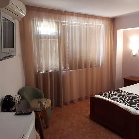 Chuchulev 3* Szozopol