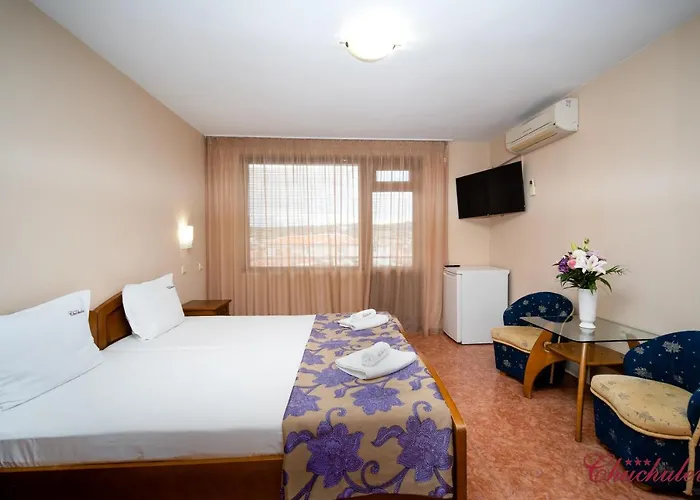 Chuchulev Отель Созополь